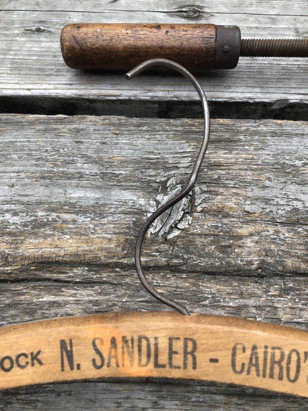 画像2: Vintage USA Advertising Wood Hanger N.SANDLER CAIRO'S TAILOR (A597)