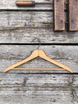 画像6: Vintage USA Advertising Wood Hanger KINGSBURY CLOTHES (A592) (6)