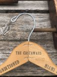 画像2: Vintage USA Advertising Wood Hanger THE CASYAWAYS (A581) (2)