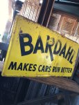 画像2: RARE! 50s Vintage Bardahl Motor Oil Makes Cars Run Better Store Display Sign HTF!!! (A629)  (2)