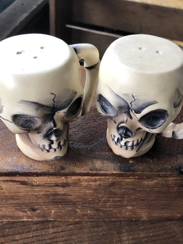 画像3: Vintage Skull Ceramic Salt/Pepper Mugs Japan (A676)