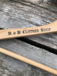 画像2: Vintage USA Advertising Wood Hanger B&B CLOTHES SHOP (A695) (2)