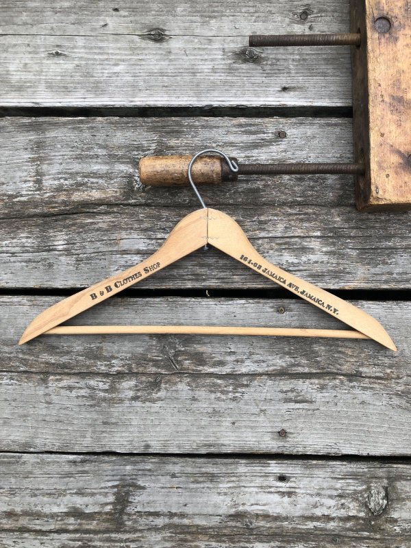 画像1: Vintage USA Advertising Wood Hanger B&B CLOTHES SHOP (A695)