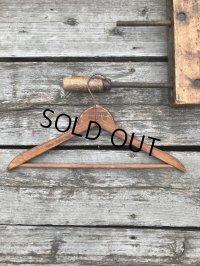 Vintage USA Advertising Wood Hanger THE UNITED WOOLEN (A689)