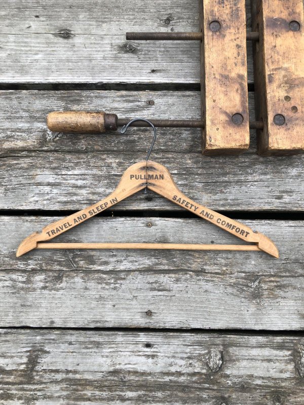 画像1: Vintage USA Advertising Wood Hanger PULLMAN (A683)