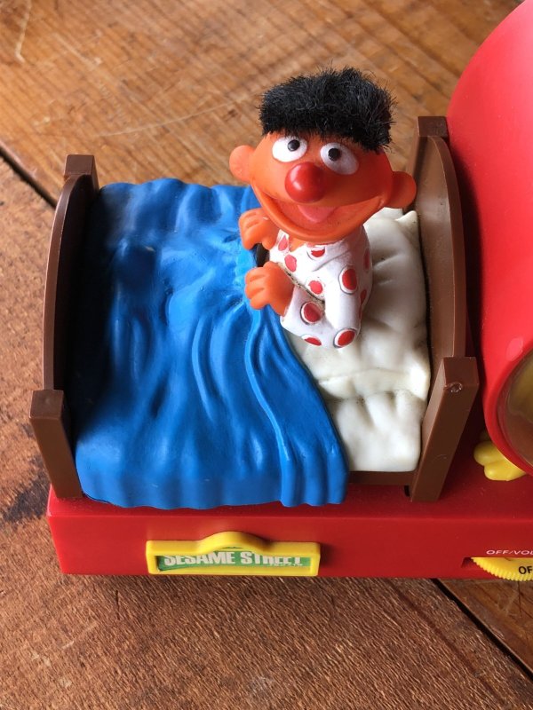 画像11: 70s Vintage Sesame Street Ernie Alarm Clock AM Radio (A703)