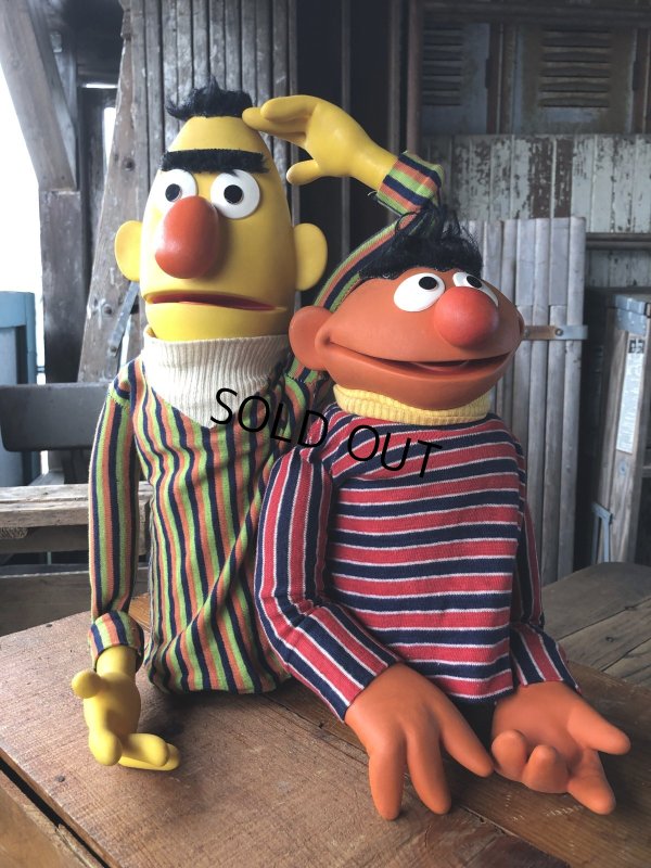 画像1: 70s Vintage Sesame Street Hand Puppet Doll Ernie Bert 1st Ver. Set (A704) 