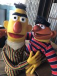 画像9: 70s Vintage Sesame Street Hand Puppet Doll Ernie Bert Set (A705)  (9)