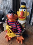 画像12: 70s Vintage Sesame Street Hand Puppet Doll Ernie Bert Set (A705)  (12)
