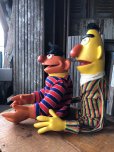 画像2: 70s Vintage Sesame Street Hand Puppet Doll Ernie Bert Set (A705)  (2)