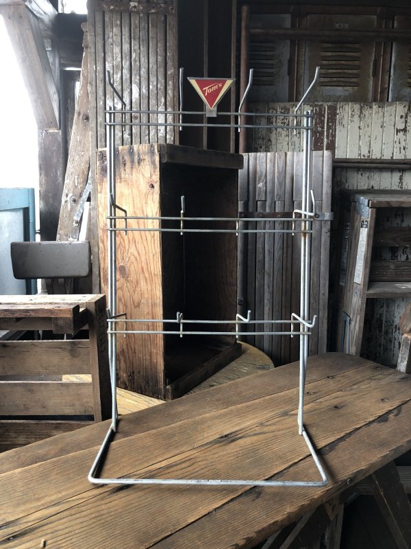 画像1: Vintage Toms Snacks Advertising General Store Counter Display Wire Rack (A714) 