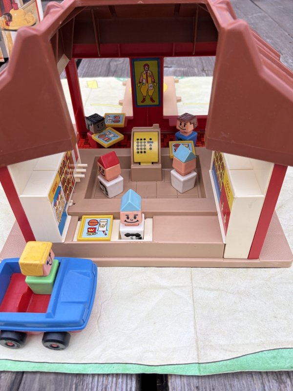 画像13: 70s Vintage McDonalds Playskool Familiar Places w/box (A770)