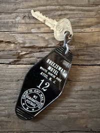 Vintage Motel Key BREEZEWAY MOTEL #12 (A829)