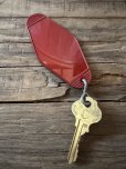 画像2: Vintage Motel Key FISHERMANS LODGE #22 (A834) (2)