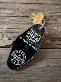Vintage Motel Key TERRY'S RIVERSIDE RESORT #5 (A821)