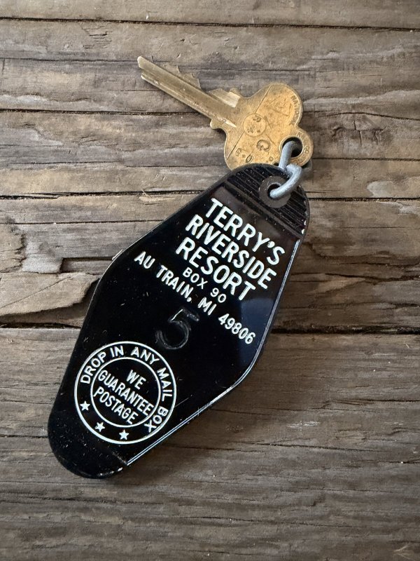画像1: Vintage Motel Key TERRY'S RIVERSIDE RESORT #5 (A821)