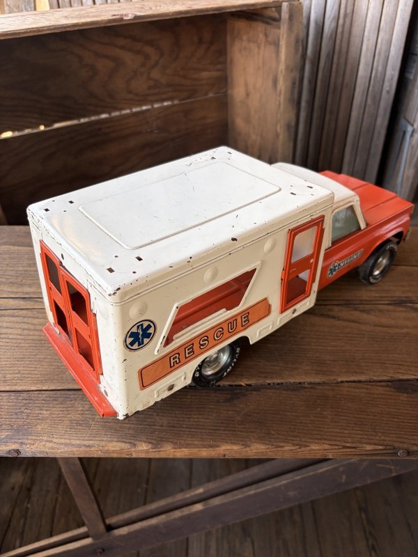 画像4: 70s Vintage Nylint Rescue Ambulance Truck (A845)