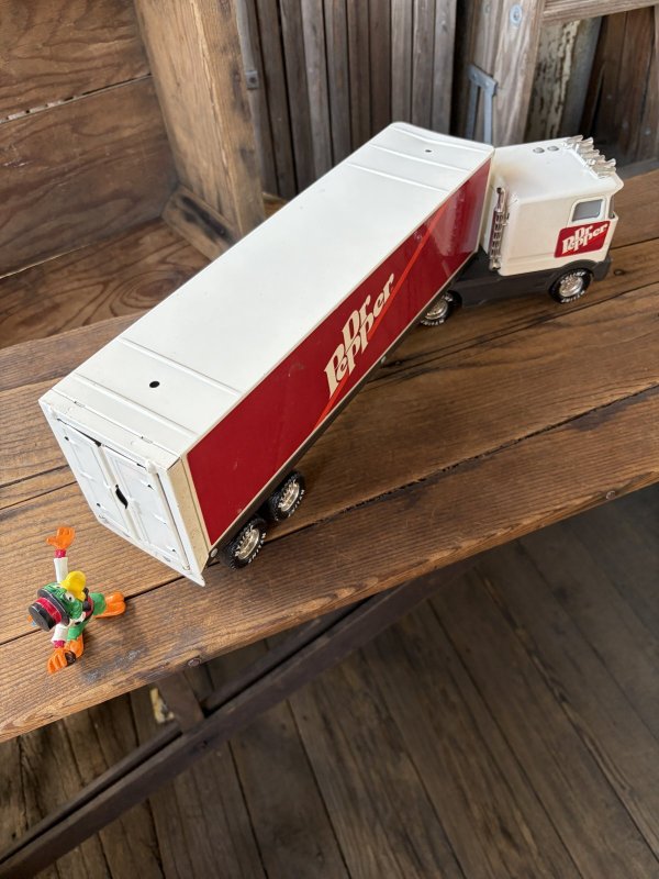 画像19: 90s Nylint Dr.Pepper Advertising Pressed Steel Truck and Trailer (A846)
