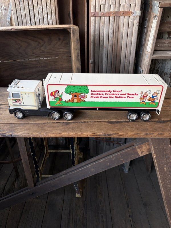 画像1: 80s Nylint Keebler Advertising Pressed Steel Truck and Trailer (A848)