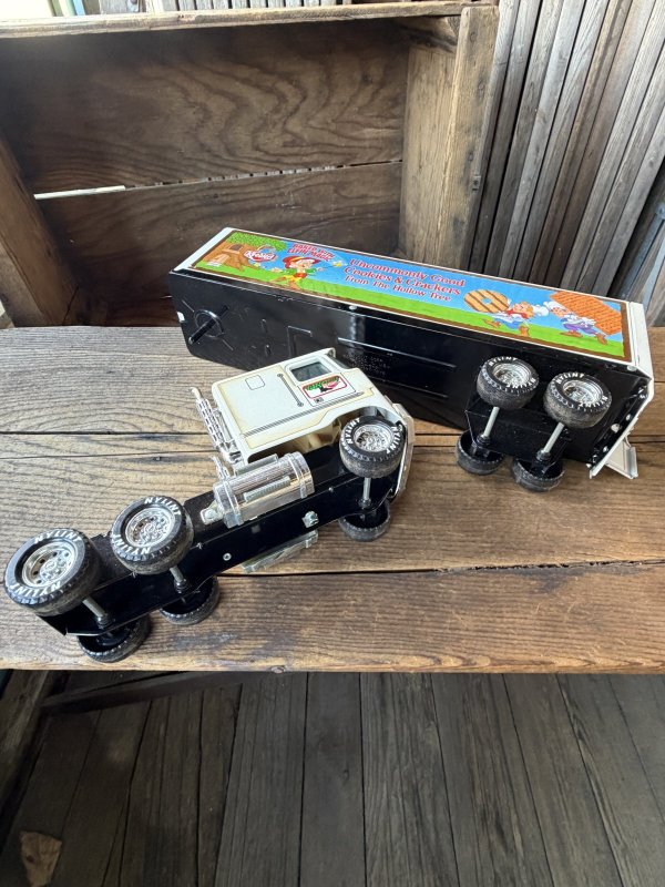 画像12: 80s Nylint Keebler Advertising Pressed Steel Truck and Trailer (A847)