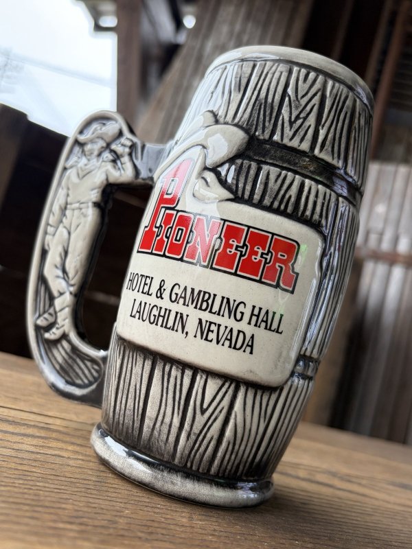 画像9: Vintage PIONEER Hotel & Casino Beer Stein Mug (A875)