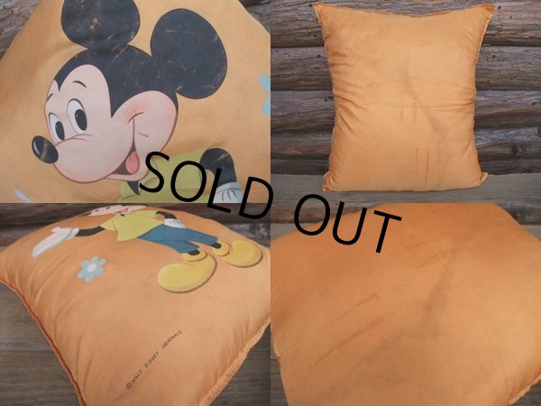 画像2: Vintage Disney Mickey Mouse Cushion (AC-317)  (2)