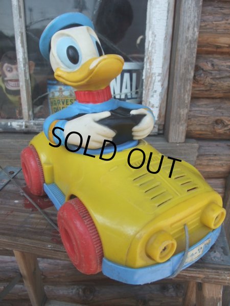 画像1: Vintage Disney DONALD DUCK PULL CAR （AC-581）  (1)