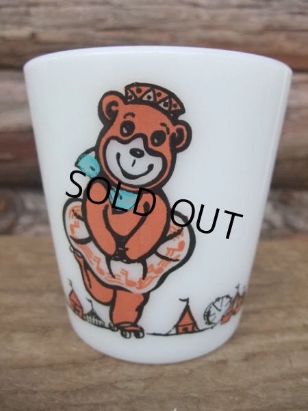 画像1: Milk Glass Mug / Bear (AC-614) (1)