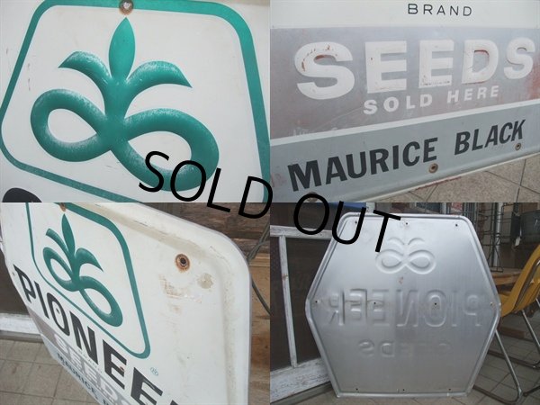 画像2: Vintage PIONEER Seeds Sign (NK968) (2)