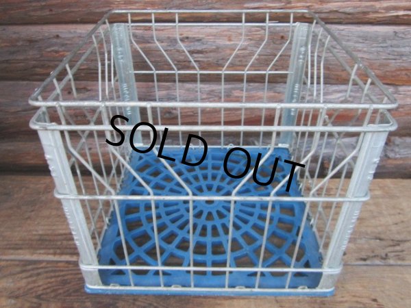 画像1: Vintage Meral Wire Milk Crate Blue (PJ484) (1)