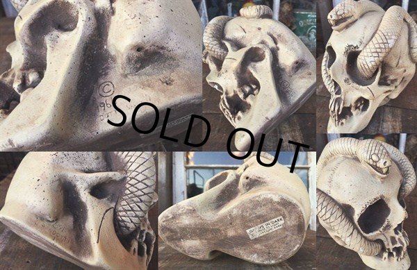 画像3: VINTAGE DISNEYLAND RANDOTTI SNAKE SKULL STATUE (DJ31) (3)