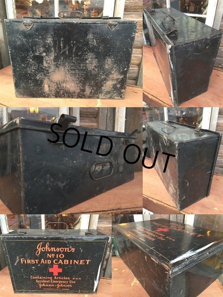 画像2: Vintage J&J First AID Cabinet Box (NK250) (2)