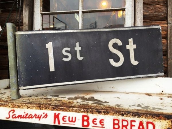 画像1: Vintage Street Sign / 1st ST #B (DJ340)　 (1)
