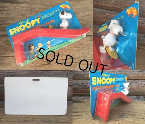 画像2: Vintage Snoopy Wind Up Skate Boarder (DJ606) (2)