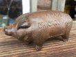 画像1: Vintage AD Cast Iron Pig  Piggy Bank #A (DJ781) (1)