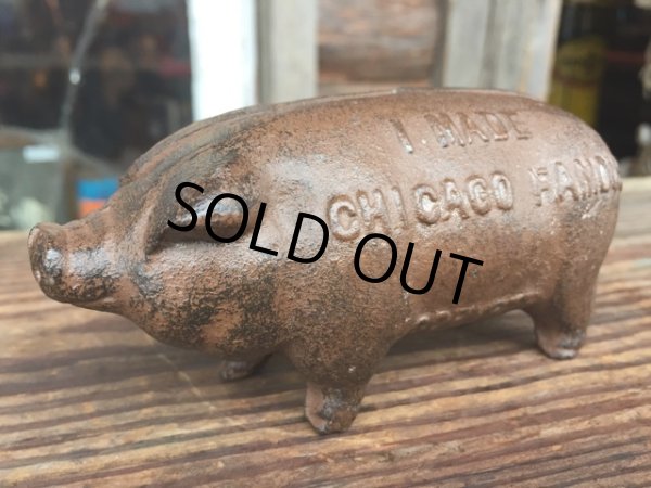 画像1: Vintage AD Cast Iron Pig  Piggy Bank #A (DJ781) (1)