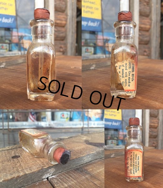 画像2: Vintage Poison Bottle Skull (DJ840) (2)