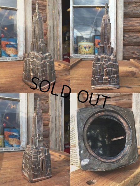 画像2: 60s Vintage Empire State Building Metal Bank (MA103) (2)