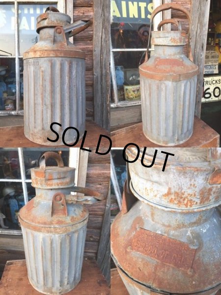 画像2: 20s Vintage 5 Gallon Metal Oil Can (MA242) (2)