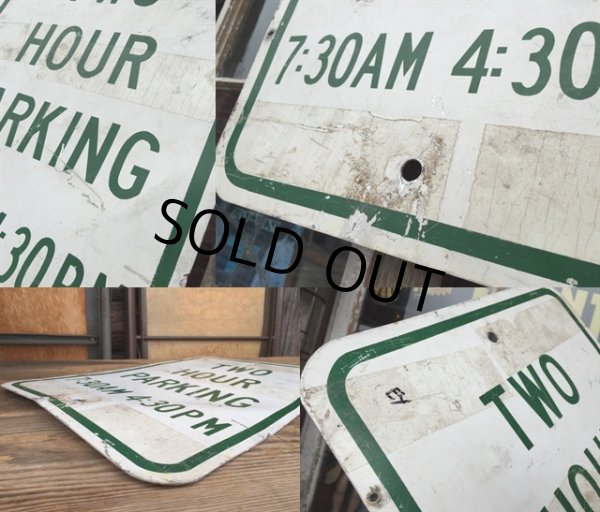 画像2: Vintage Road Sign TWO HOUR PARKING (MA560)  (2)
