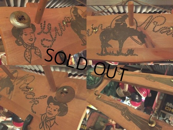 画像2: 50s Vintage Kid's Western Toy Gun Rack (MA564) (2)