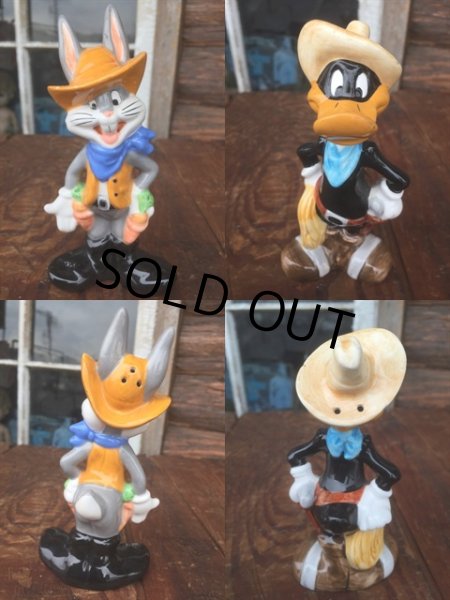 画像2: Vintage Looney Tunes Daffy ＆ B.Bunny Ceramic S&P (MA738) (2)