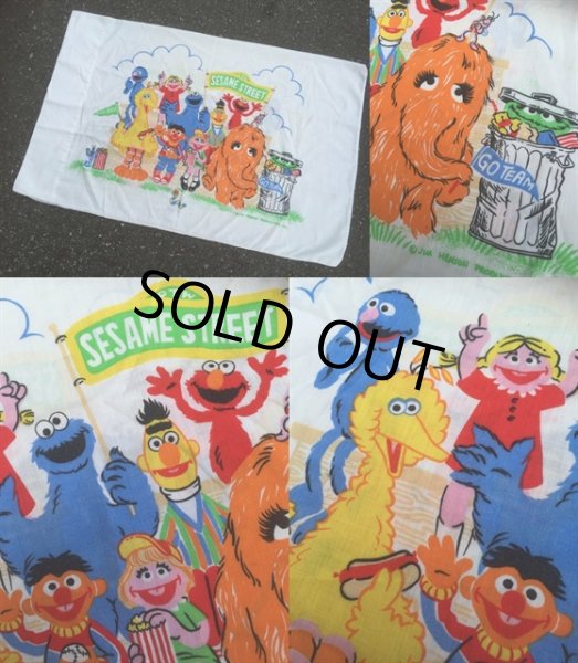 画像2: Vintage Pillow Case Sesame Street (AL090) (2)