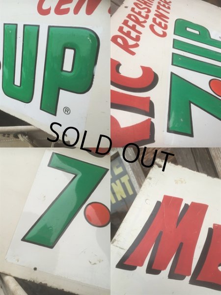 画像5: Vintage 7UP Soda Metal Sign Metric Refreshment Center (AL238) (5)