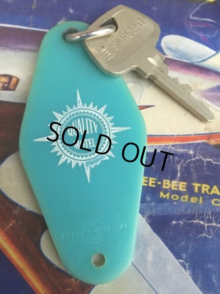 画像2: Vintage Motel Key Quality Motel Airport #202 (AL7652)  (2)