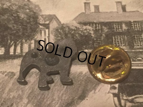 画像2: Vintage MackTruck Pins (AL9649) (2)