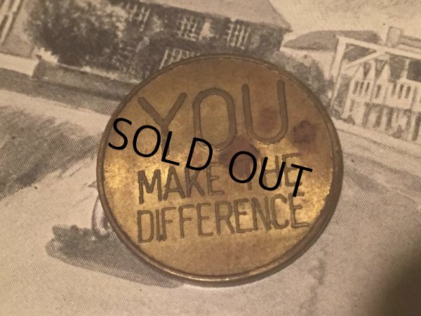 画像2: Vintage Mack Truck Coin (AL9680) (2)