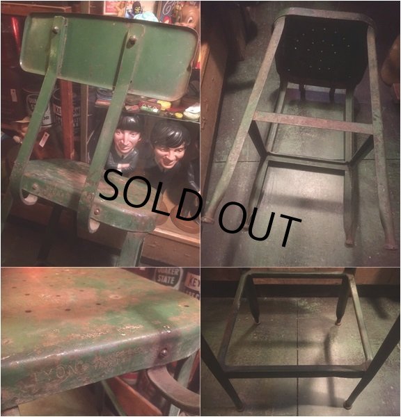 画像3: Vintage Lyon Industrial Stool Chair (AL411) (3)