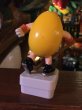 画像3: Vintage M&M's Figure Yellow (AL4121) (3)