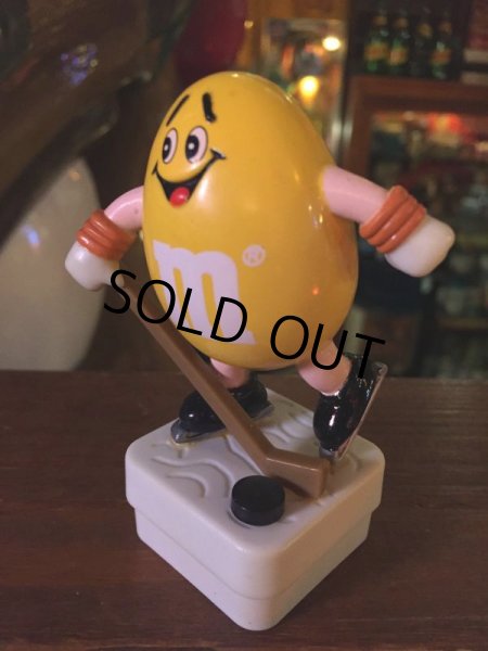 画像2: Vintage M&M's Figure Yellow (AL4121) (2)